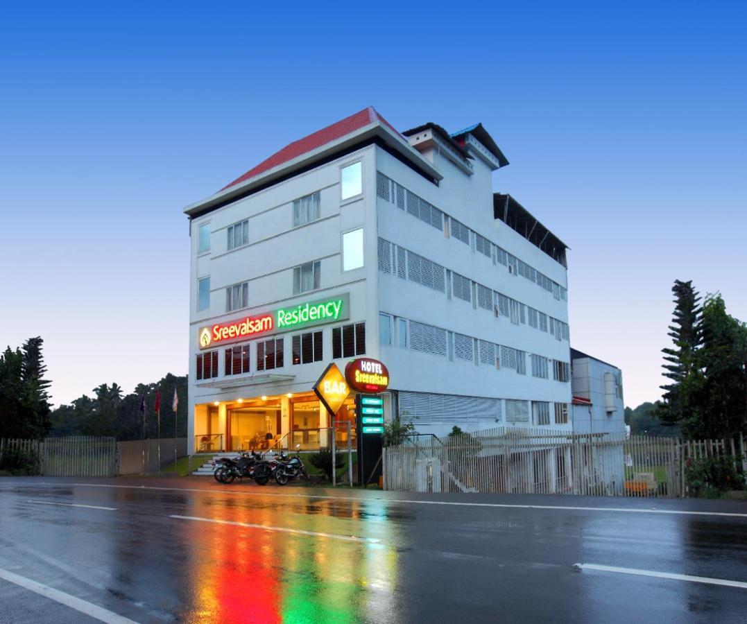 Sreevalsam Residency Kulanada 호텔 Tāmarakulam 외부 사진