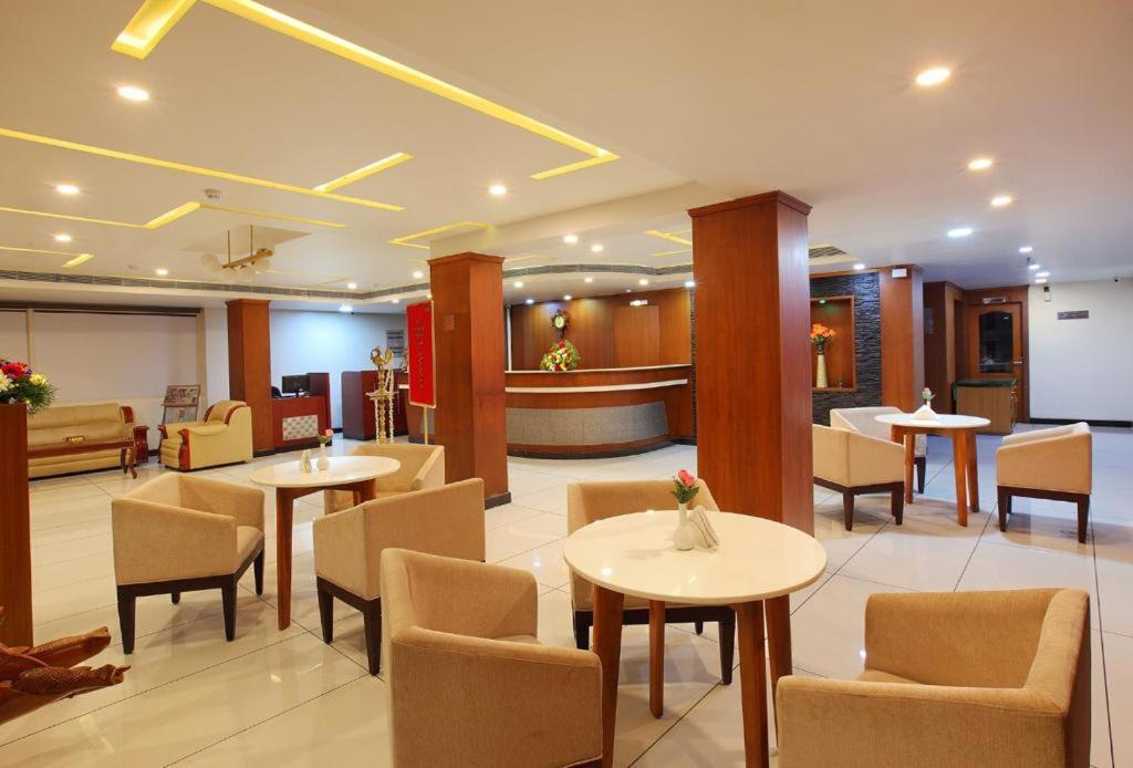 Sreevalsam Residency Kulanada 호텔 Tāmarakulam 외부 사진
